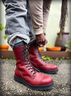 VST 10 Eyelet Boot (Cherry) 