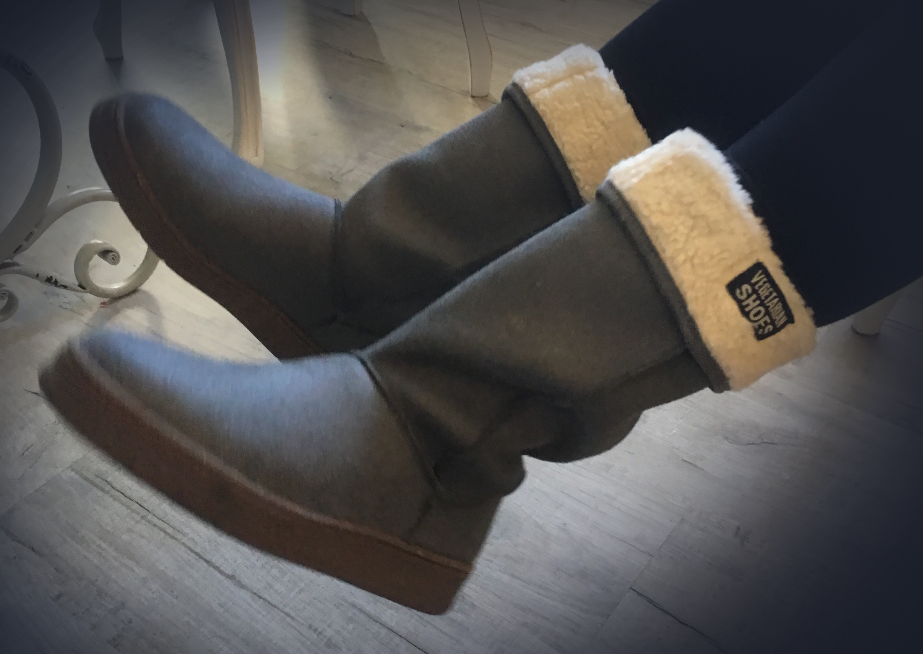 cheap snug boots