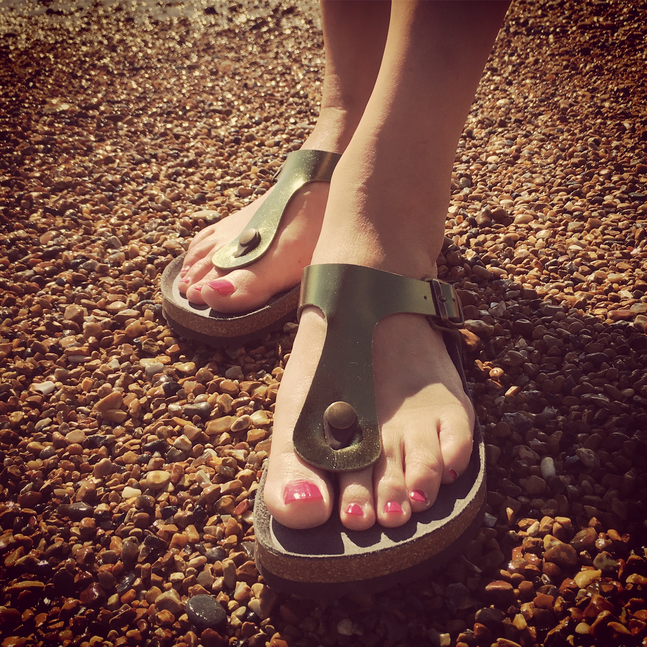 hotter toe post sandals