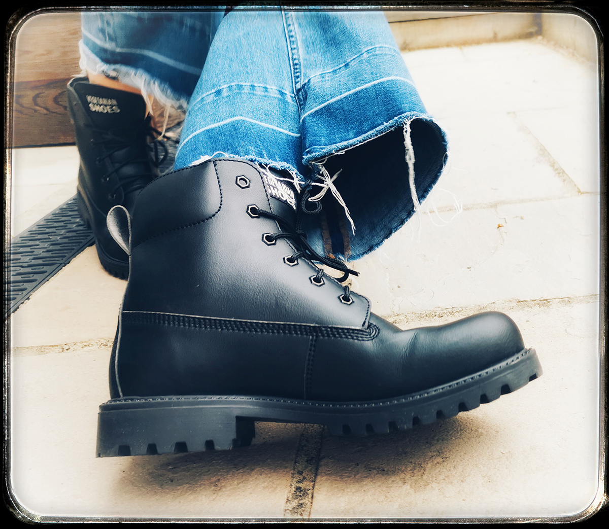 henleys travis boot