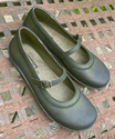 Amy Sandal (Mottled Green) 